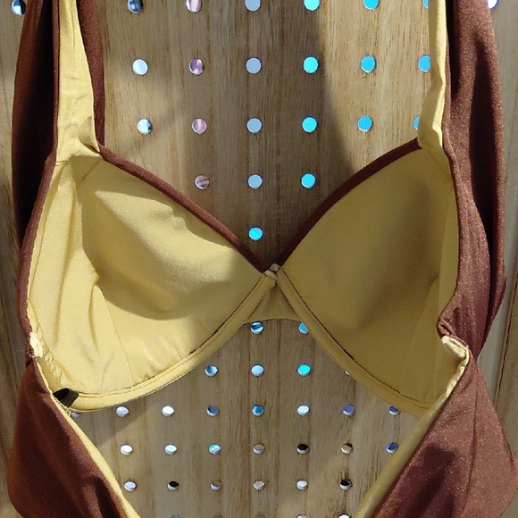 Elegant Brown Bikini Top - Picture 3 of 4
